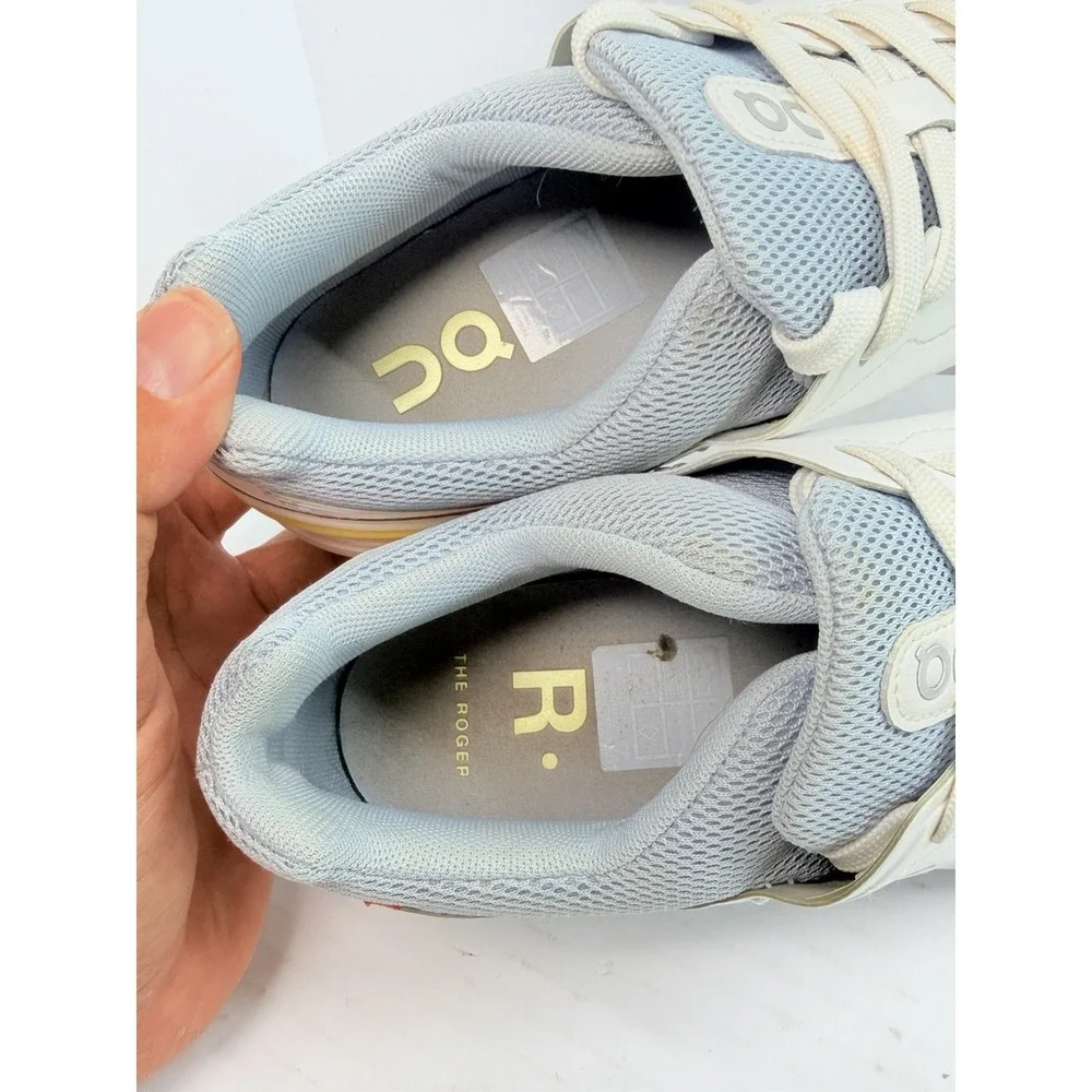 On The Roger Advantage Women's 8.5 White Nimbus Gray Yellow CloudTec Tennis